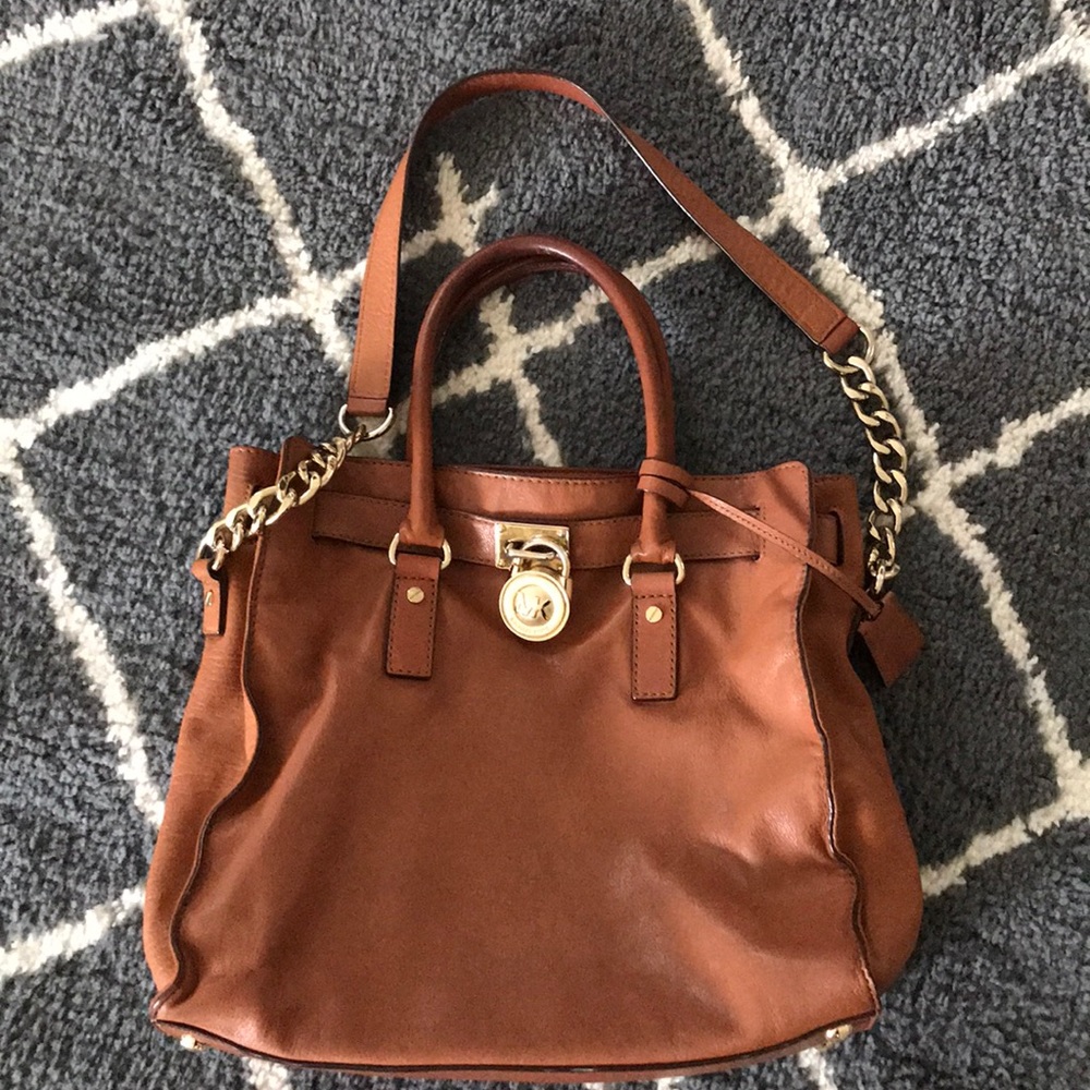 👜 MICHAEL KORS HANDBAG/ CROSSBODY